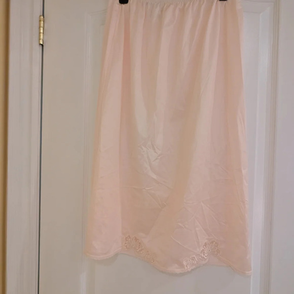 Vintage Pink Half Slip with Lace Trim French Maid Size M - Picture 1 of 6